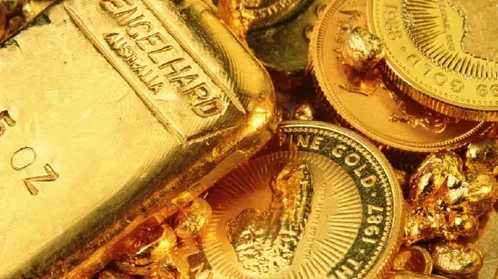 纽约黄金期货周五收高0.9% 创历史新高